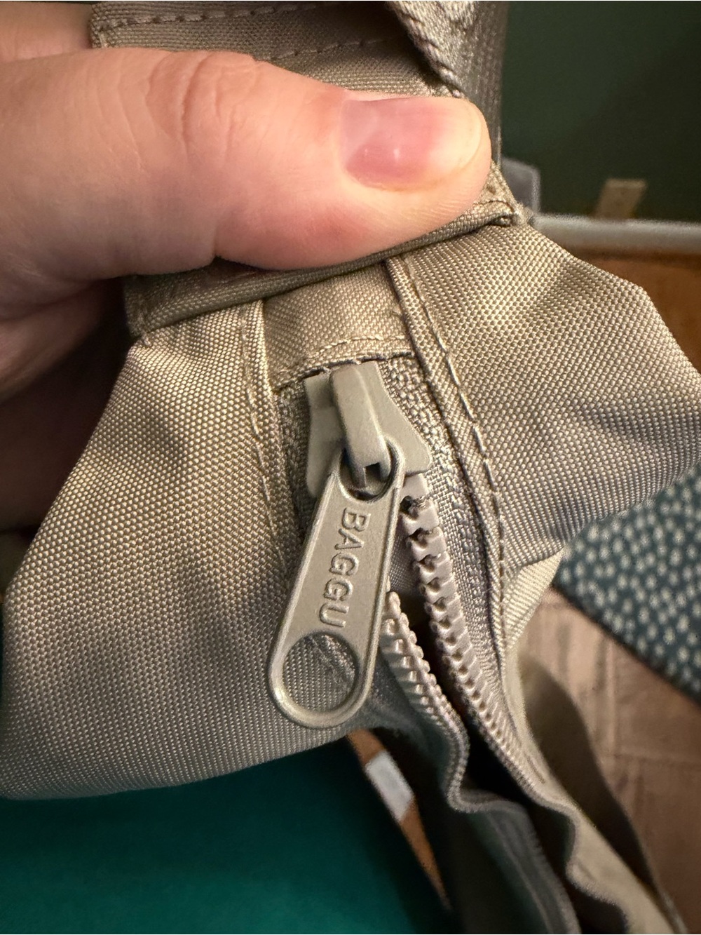 BAGGU Medium Cresent - Dove - Picture 4 of 6